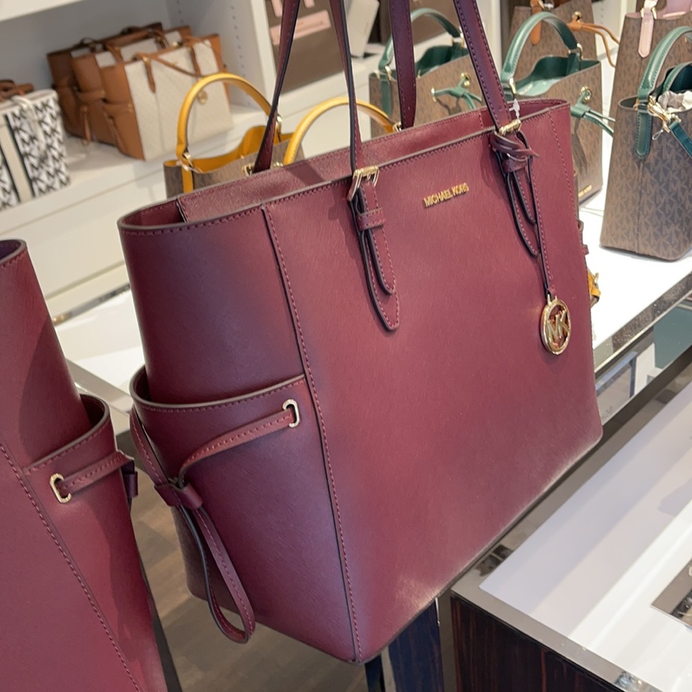Michael Kors Gilly Travel Large Drawstring Tote Oxblood NWT - Picture 2 of 16